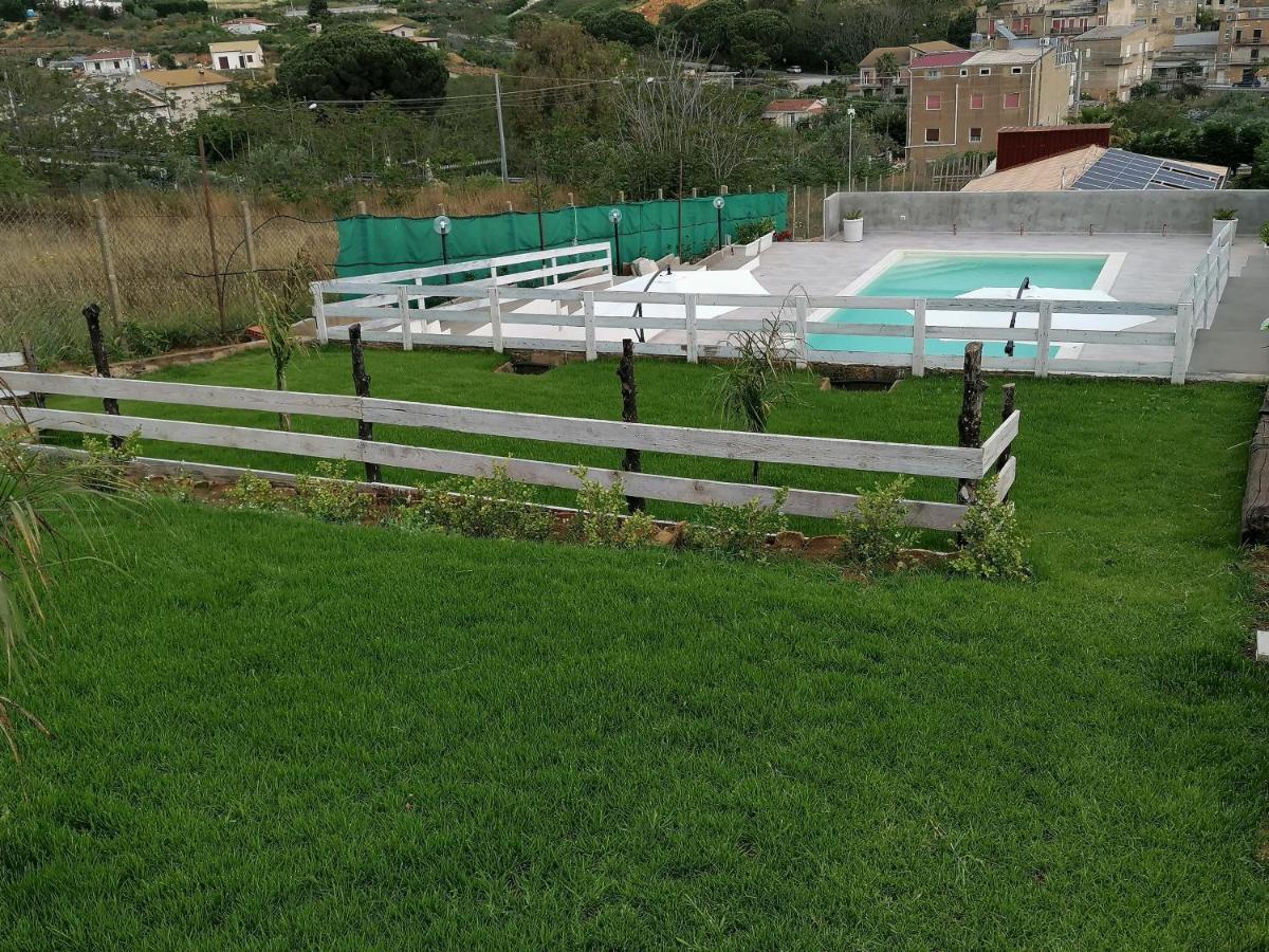 Casa Vacanze Villa Tropia Camastra Exterior foto